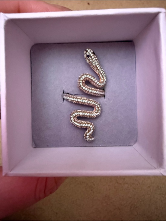 Taylor Swift Jewelry - Taylor Swift Original Reputation Snake Ring- Rose Gold
